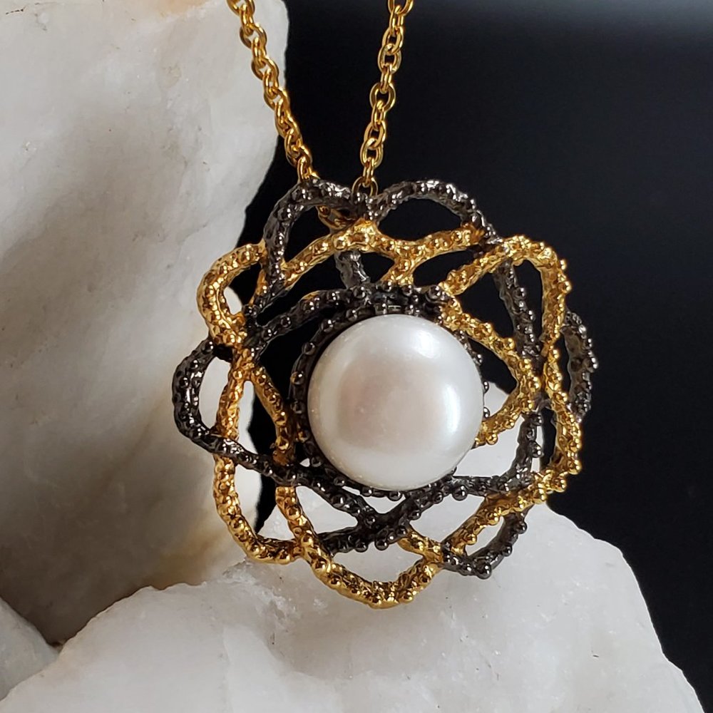 Sterling Silver 925/14K Gold/ Rhodium Genuine Large Pearl Designer Silversmith
